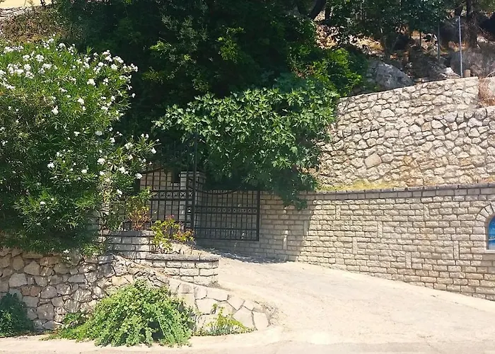 Amalia Complex Nisaki (Corfu)