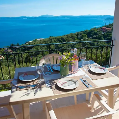 Amalia Complex شقة